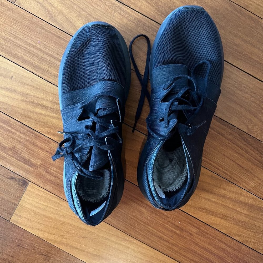 Size 9 Adidas Black Runners